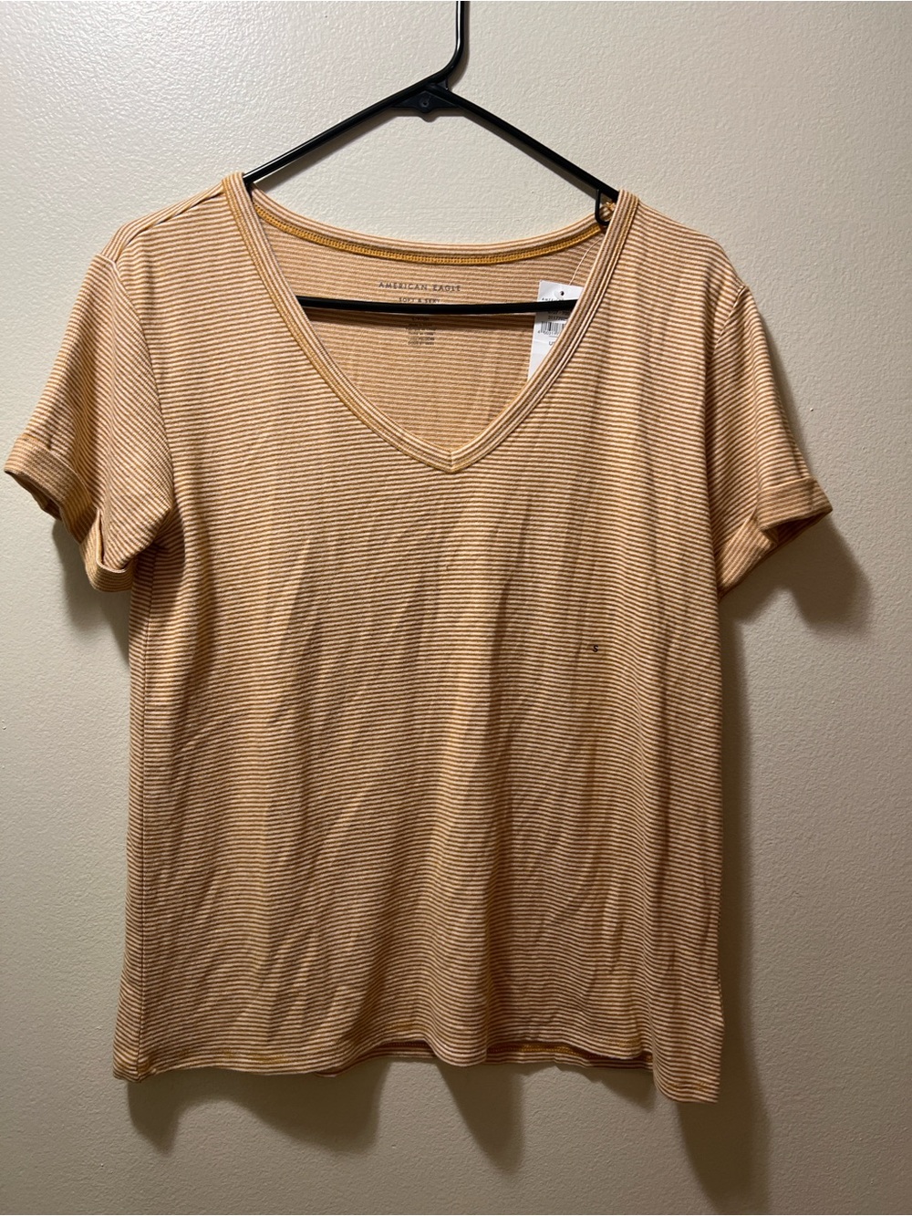 NWT American Eagle Outfitters Short Sleeve Striped V-Neck Tee